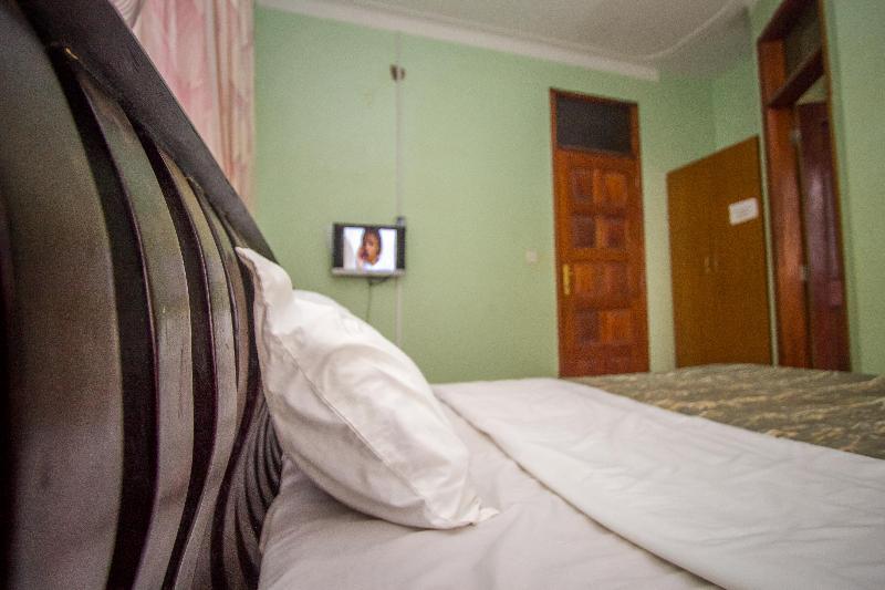Serene Hotel Kampala Exterior photo